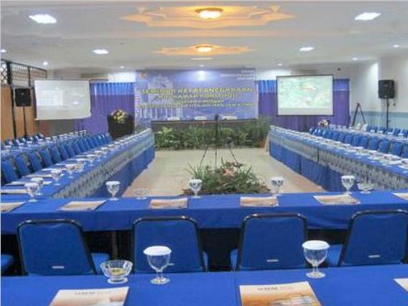 Umm Inn Hotel Malang Dış mekan fotoğraf