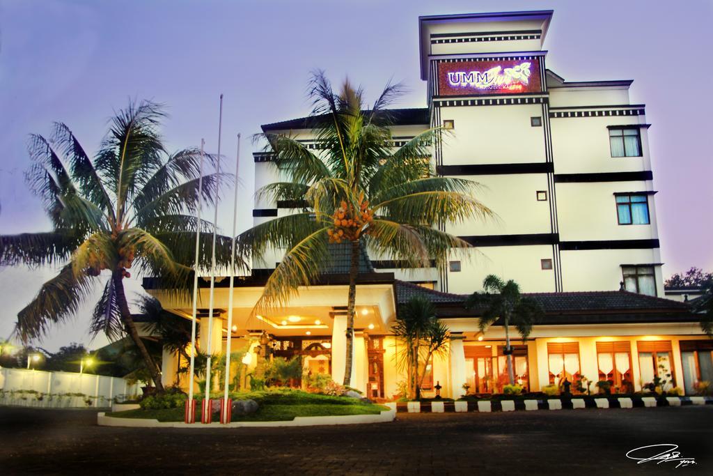 Umm Inn Hotel Malang Dış mekan fotoğraf